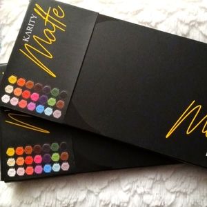 (3 for $30) Karity Matte Eyeshadow Palettes